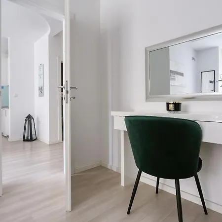 Cardo Apartment